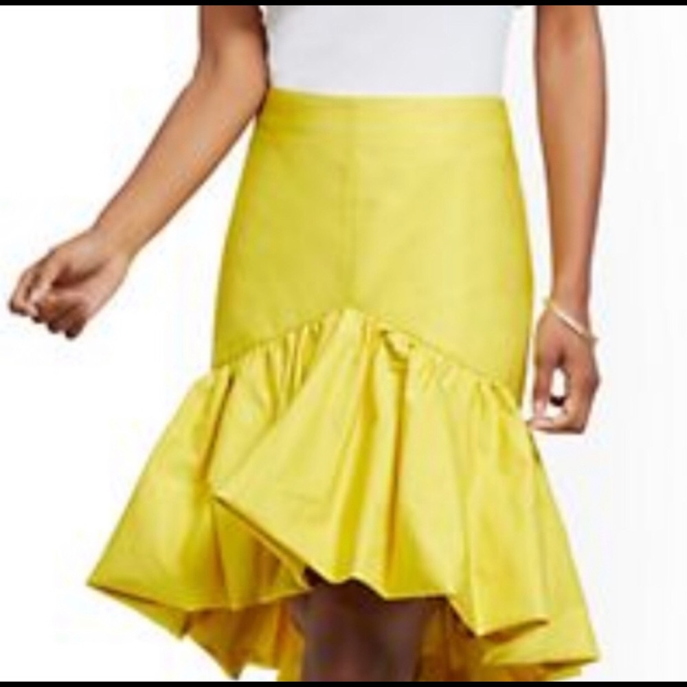 Yellow skirt!